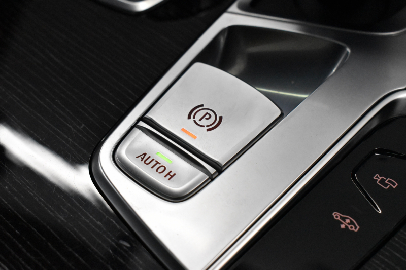 BMW 7シリーズ 740i Mｽﾎﾟｰﾂ ﾘｱｺﾝﾌｫｰﾄP ﾘｱｴﾝﾀｰﾃｲﾒﾝﾄP ｻﾝﾙｰﾌ BMWﾚｰｻﾞｰLED 前席ﾏｯｻｰｼﾞ全席ﾋｰﾀｰ&ﾍﾞﾝﾁﾚｰｼｮﾝ付黒革 ACC HUD ﾊｰﾏﾝｶｰﾄﾞﾝ ｼﾞｪｽﾁｬｰｺﾝﾄﾛｰﾙ ﾀｯﾁﾊﾟﾈﾙﾅﾋﾞ3Dﾋﾞｭｰ LCW 液晶ﾒｰﾀｰ 20AW 2年保証