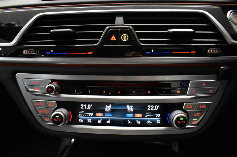 BMW 7シリーズ 740i Mｽﾎﾟｰﾂ ﾘｱｺﾝﾌｫｰﾄP ﾘｱｴﾝﾀｰﾃｲﾒﾝﾄP ｻﾝﾙｰﾌ BMWﾚｰｻﾞｰLED 前席ﾏｯｻｰｼﾞ全席ﾋｰﾀｰ&ﾍﾞﾝﾁﾚｰｼｮﾝ付黒革 ACC HUD ﾊｰﾏﾝｶｰﾄﾞﾝ ｼﾞｪｽﾁｬｰｺﾝﾄﾛｰﾙ ﾀｯﾁﾊﾟﾈﾙﾅﾋﾞ3Dﾋﾞｭｰ LCW 液晶ﾒｰﾀｰ 20AW 2年保証