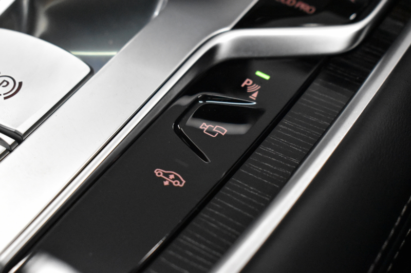 BMW 7シリーズ 740i Mｽﾎﾟｰﾂ ﾘｱｺﾝﾌｫｰﾄP ﾘｱｴﾝﾀｰﾃｲﾒﾝﾄP ｻﾝﾙｰﾌ BMWﾚｰｻﾞｰLED 前席ﾏｯｻｰｼﾞ全席ﾋｰﾀｰ&ﾍﾞﾝﾁﾚｰｼｮﾝ付黒革 ACC HUD ﾊｰﾏﾝｶｰﾄﾞﾝ ｼﾞｪｽﾁｬｰｺﾝﾄﾛｰﾙ ﾀｯﾁﾊﾟﾈﾙﾅﾋﾞ3Dﾋﾞｭｰ LCW 液晶ﾒｰﾀｰ 20AW 2年保証