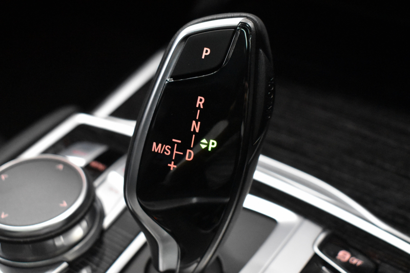 BMW 7シリーズ 740i Mｽﾎﾟｰﾂ ﾘｱｺﾝﾌｫｰﾄP ﾘｱｴﾝﾀｰﾃｲﾒﾝﾄP ｻﾝﾙｰﾌ BMWﾚｰｻﾞｰLED 前席ﾏｯｻｰｼﾞ全席ﾋｰﾀｰ&ﾍﾞﾝﾁﾚｰｼｮﾝ付黒革 ACC HUD ﾊｰﾏﾝｶｰﾄﾞﾝ ｼﾞｪｽﾁｬｰｺﾝﾄﾛｰﾙ ﾀｯﾁﾊﾟﾈﾙﾅﾋﾞ3Dﾋﾞｭｰ LCW 液晶ﾒｰﾀｰ 20AW 2年保証