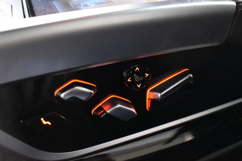 BMW 7シリーズ 740i Mｽﾎﾟｰﾂ ﾘｱｺﾝﾌｫｰﾄP ﾘｱｴﾝﾀｰﾃｲﾒﾝﾄP ｻﾝﾙｰﾌ BMWﾚｰｻﾞｰLED 前席ﾏｯｻｰｼﾞ全席ﾋｰﾀｰ&ﾍﾞﾝﾁﾚｰｼｮﾝ付黒革 ACC HUD ﾊｰﾏﾝｶｰﾄﾞﾝ ｼﾞｪｽﾁｬｰｺﾝﾄﾛｰﾙ ﾀｯﾁﾊﾟﾈﾙﾅﾋﾞ3Dﾋﾞｭｰ LCW 液晶ﾒｰﾀｰ 20AW 2年保証