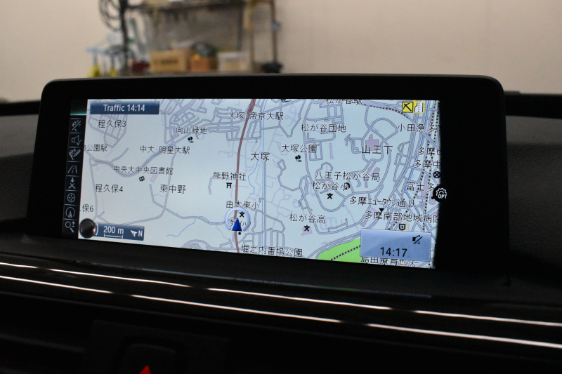 BMW 3シリーズ 320i ｸﾞﾗﾝﾂｰﾘｽﾓ ﾗｸﾞｼﾞｭｱﾘｰ  追従ACC ﾋｰﾀｰ付黒革 車線逸脱&歩行者警告 衝突軽減B 電動Rｹﾞｰﾄ 電格Rｽﾎﾟｲﾗｰ ﾀｯﾁﾊﾟｯﾄﾞﾅﾋﾞ Bｶﾒﾗ ﾘｱPDC iｽﾄｯﾌﾟ 2年保証