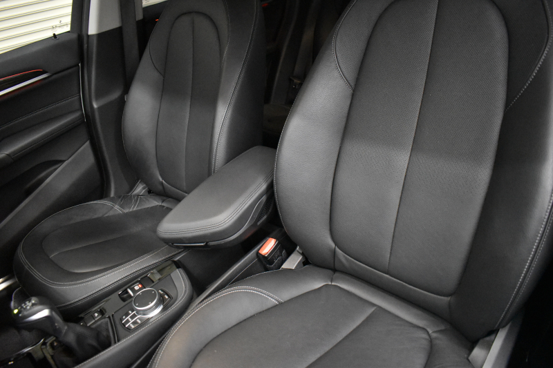 BMW X1 Xdrive18d Xﾗｲﾝ 4WD ﾊｲﾗｲﾝ&ｺﾝﾌｫｰﾄP ｱﾄﾞﾊﾞﾝｽﾄﾞｱｸﾃｨﾌﾞｾｰﾌﾃｨP 追従ACC HUD ﾋｰﾀｰ付電動黒革 ﾀｯﾁﾊﾊﾟｯﾄﾞiﾄﾞﾗｲﾌﾞﾅﾋﾞ LEDﾍｯﾄﾞﾗｲﾄ 衝突軽減B 車線逸脱&歩行者警告  Bｶﾒﾗ Pｱｼｽﾄ 前後PDC 電動ﾄﾗﾝｸ  ｽﾏｰﾄｷｰ Bluetoothｵｰﾃﾞｨｵ＆通話 2年保証