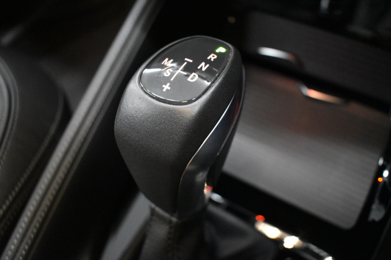 BMW X1 Xdrive18d Xﾗｲﾝ 4WD ﾊｲﾗｲﾝ&ｺﾝﾌｫｰﾄP ｱﾄﾞﾊﾞﾝｽﾄﾞｱｸﾃｨﾌﾞｾｰﾌﾃｨP 追従ACC HUD ﾋｰﾀｰ付電動黒革 ﾀｯﾁﾊﾊﾟｯﾄﾞiﾄﾞﾗｲﾌﾞﾅﾋﾞ LEDﾍｯﾄﾞﾗｲﾄ 衝突軽減B 車線逸脱&歩行者警告  Bｶﾒﾗ Pｱｼｽﾄ 前後PDC 電動ﾄﾗﾝｸ  ｽﾏｰﾄｷｰ Bluetoothｵｰﾃﾞｨｵ＆通話 2年保証