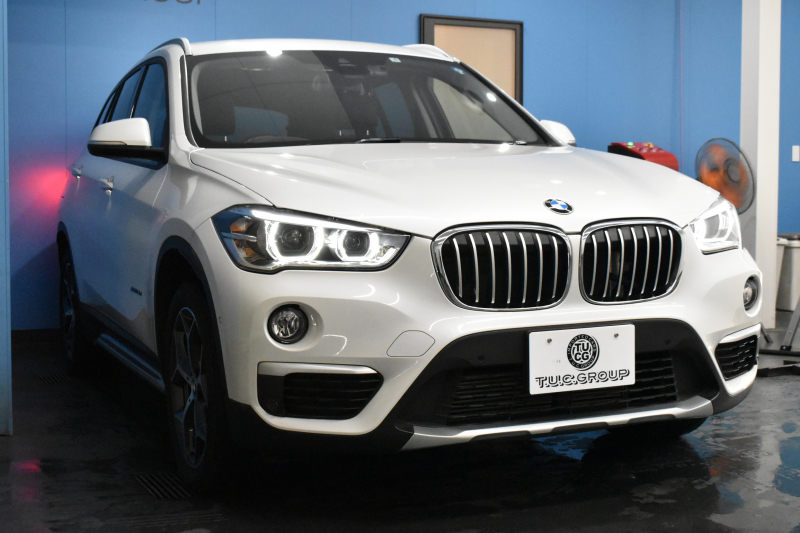 BMW X1 Xdrive18d Xﾗｲﾝ 4WD ﾊｲﾗｲﾝ&ｺﾝﾌｫｰﾄP ｱﾄﾞﾊﾞﾝｽﾄﾞｱｸﾃｨﾌﾞｾｰﾌﾃｨP 追従ACC HUD ﾋｰﾀｰ付電動黒革 ﾀｯﾁﾊﾊﾟｯﾄﾞiﾄﾞﾗｲﾌﾞﾅﾋﾞ LEDﾍｯﾄﾞﾗｲﾄ 衝突軽減B 車線逸脱&歩行者警告  Bｶﾒﾗ Pｱｼｽﾄ 前後PDC 電動ﾄﾗﾝｸ  ｽﾏｰﾄｷｰ Bluetoothｵｰﾃﾞｨｵ＆通話 2年保証