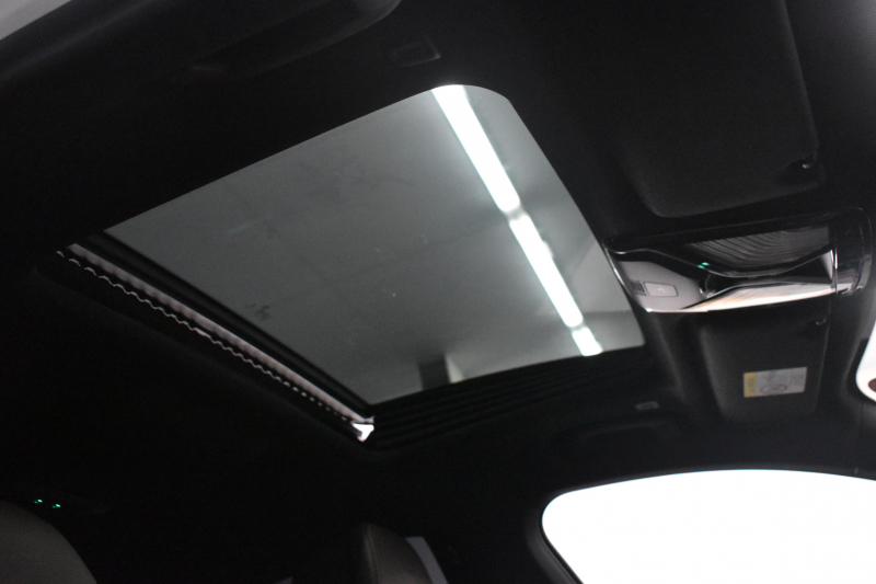 BMW 7シリーズ 740i Mｽﾎﾟｰﾂ ﾘｱｺﾝﾌｫｰﾄP 後席ﾓﾆﾀｰ ｻﾝﾙｰﾌ BMWﾚｰｻﾞｰLED ｽﾃｱﾘﾝｸﾞﾋｰﾀｰ 前席ﾏｯｻｰｼﾞ全席ﾋｰﾀｰ&ﾍﾞﾝﾁﾚｰｼｮﾝ付ﾓｶ革 ACC HUD ﾘﾓｰﾄ駐車 ﾊｰﾏﾝｶｰﾄﾞﾝ  ﾀｯﾁﾊﾟﾈﾙﾅﾋﾞ3Dﾋﾞｭｰ LCW 液晶ﾒｰﾀｰ 20AW 2年保証