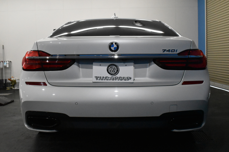 BMW 7シリーズ 740i Mｽﾎﾟｰﾂ ﾘｱｺﾝﾌｫｰﾄP 後席ﾓﾆﾀｰ ｻﾝﾙｰﾌ BMWﾚｰｻﾞｰLED ｽﾃｱﾘﾝｸﾞﾋｰﾀｰ 前席ﾏｯｻｰｼﾞ全席ﾋｰﾀｰ&ﾍﾞﾝﾁﾚｰｼｮﾝ付ﾓｶ革 ACC HUD ﾘﾓｰﾄ駐車 ﾊｰﾏﾝｶｰﾄﾞﾝ  ﾀｯﾁﾊﾟﾈﾙﾅﾋﾞ3Dﾋﾞｭｰ LCW 液晶ﾒｰﾀｰ 20AW 2年保証