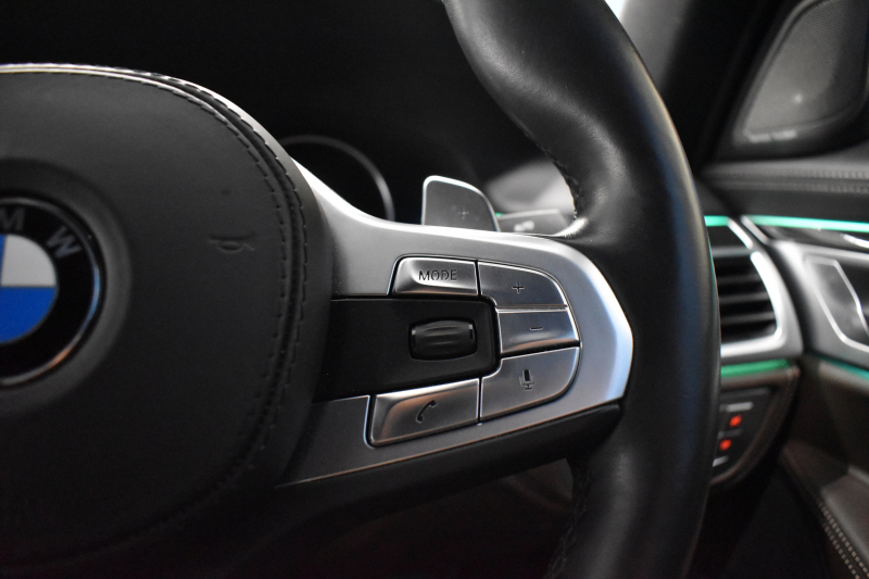 BMW 7シリーズ 740i Mｽﾎﾟｰﾂ ﾘｱｺﾝﾌｫｰﾄP 後席ﾓﾆﾀｰ ｻﾝﾙｰﾌ BMWﾚｰｻﾞｰLED ｽﾃｱﾘﾝｸﾞﾋｰﾀｰ 前席ﾏｯｻｰｼﾞ全席ﾋｰﾀｰ&ﾍﾞﾝﾁﾚｰｼｮﾝ付ﾓｶ革 ACC HUD ﾘﾓｰﾄ駐車 ﾊｰﾏﾝｶｰﾄﾞﾝ  ﾀｯﾁﾊﾟﾈﾙﾅﾋﾞ3Dﾋﾞｭｰ LCW 液晶ﾒｰﾀｰ 20AW 2年保証