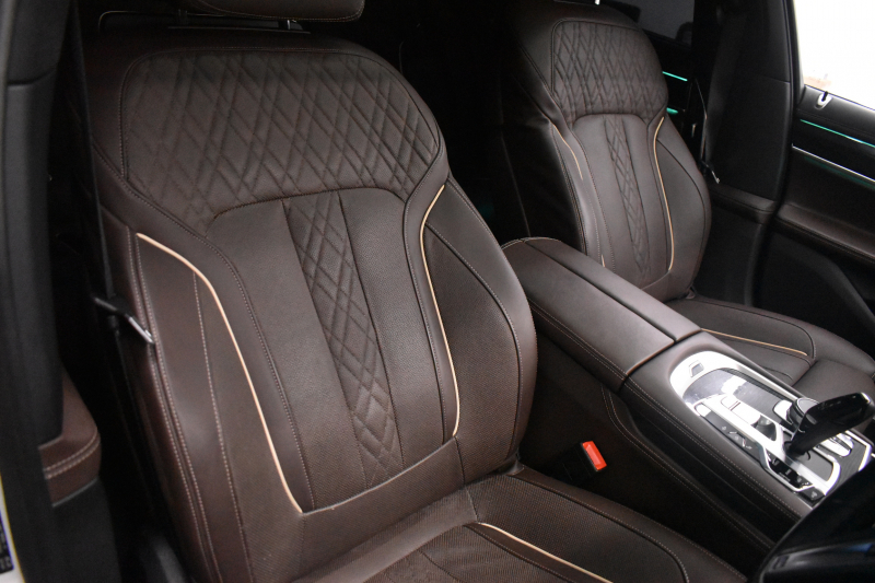 BMW 7シリーズ 740i Mｽﾎﾟｰﾂ ﾘｱｺﾝﾌｫｰﾄP 後席ﾓﾆﾀｰ ｻﾝﾙｰﾌ BMWﾚｰｻﾞｰLED ｽﾃｱﾘﾝｸﾞﾋｰﾀｰ 前席ﾏｯｻｰｼﾞ全席ﾋｰﾀｰ&ﾍﾞﾝﾁﾚｰｼｮﾝ付ﾓｶ革 ACC HUD ﾘﾓｰﾄ駐車 ﾊｰﾏﾝｶｰﾄﾞﾝ  ﾀｯﾁﾊﾟﾈﾙﾅﾋﾞ3Dﾋﾞｭｰ LCW 液晶ﾒｰﾀｰ 20AW 2年保証