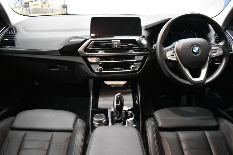 BMW X3 Xﾄﾞﾗｲﾌﾞ 20d Xﾗｲﾝ G01型 1ｵｰﾅｰ ﾍｷｻｺﾞﾅﾙLEDﾍｯﾄﾞﾗｲﾄ&ﾃｰﾙ 追従ACC ﾋｰﾀｰ付黒革 車線変更&逸脱&歩行者警告 衝突軽減ﾌﾞﾚｰｷ 19AW ﾀｯﾁﾊﾟﾈﾙﾅﾋﾞ ﾌﾙｾｸﾞ 3Dﾋﾞｭｰ ﾄｯﾌﾟﾋﾞｭｰ Bｶﾒﾗ 電動Rｹﾞｰﾄ ﾜｲﾔﾚｽ充電 ﾄﾞﾗﾊﾟﾌｫ 2年保証