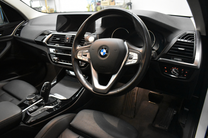 BMW X3 Xﾄﾞﾗｲﾌﾞ 20d Xﾗｲﾝ G01型 1ｵｰﾅｰ ﾍｷｻｺﾞﾅﾙLEDﾍｯﾄﾞﾗｲﾄ&ﾃｰﾙ 追従ACC ﾋｰﾀｰ付黒革 車線変更&逸脱&歩行者警告 衝突軽減ﾌﾞﾚｰｷ 19AW ﾀｯﾁﾊﾟﾈﾙﾅﾋﾞ ﾌﾙｾｸﾞ 3Dﾋﾞｭｰ ﾄｯﾌﾟﾋﾞｭｰ Bｶﾒﾗ 電動Rｹﾞｰﾄ ﾜｲﾔﾚｽ充電 ﾄﾞﾗﾊﾟﾌｫ 2年保証