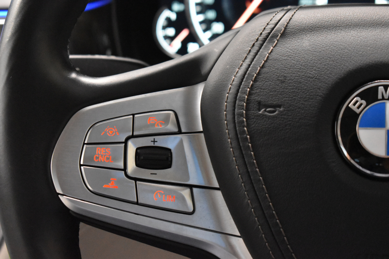 BMW 7シリーズ 740i ﾌﾟﾗｽP ﾚｰｻﾞｰLED ｻﾝﾙｰﾌ 追従ACC 全席ﾋｰﾀｰ付白革 Fﾍﾞﾝﾁﾚｰｼｮﾝ&ﾏｯｻｰｼﾞ HUD ﾊｰﾏﾝｶｰﾄﾞﾝ ｵﾌﾟｼｮﾝ20AW 車線変更&逸脱&歩行者警告 ﾀｯﾁﾊﾟﾈﾙﾅﾋﾞ ｼﾞｪｽﾁｬｰｺﾝﾄﾛｰﾙ ﾌﾙｾｸﾞ 3Dﾋﾞｭｰ Bｶﾒﾗ 電動ﾄﾗﾝｸ ｽﾏｰﾄｷｰ 2年保証