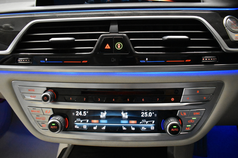 BMW 7シリーズ 740i ﾌﾟﾗｽP ﾚｰｻﾞｰLED ｻﾝﾙｰﾌ 追従ACC 全席ﾋｰﾀｰ付白革 Fﾍﾞﾝﾁﾚｰｼｮﾝ&ﾏｯｻｰｼﾞ HUD ﾊｰﾏﾝｶｰﾄﾞﾝ ｵﾌﾟｼｮﾝ20AW 車線変更&逸脱&歩行者警告 ﾀｯﾁﾊﾟﾈﾙﾅﾋﾞ ｼﾞｪｽﾁｬｰｺﾝﾄﾛｰﾙ ﾌﾙｾｸﾞ 3Dﾋﾞｭｰ Bｶﾒﾗ 電動ﾄﾗﾝｸ ｽﾏｰﾄｷｰ 2年保証