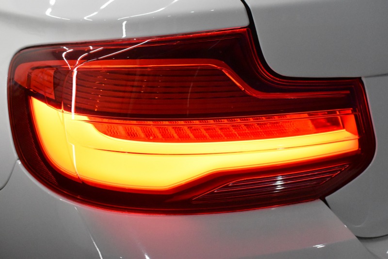 BMW 2シリーズ M240iｸｰﾍﾟ 後期 6速MT 340馬力 直6ﾀｰﾎﾞ ﾍｷｻｺﾞﾅﾙLEDﾍｯﾄﾞ ﾋｰﾀｰ付黒革 ｱﾀﾞﾌﾟﾃｨﾌﾞMｻｽﾍﾟﾝｼｮﾝ Mﾌﾞﾚｰｷ 18AW ｸﾙｺﾝ 車線逸脱&歩行者警告 衝突軽減ﾌﾞﾚｰｷ 専用ｴｱﾛ ﾀｯﾁﾊﾟﾈﾙﾅﾋﾞ Bｶﾒﾗ Pｱｼｽﾄ 前後PDC ﾄﾞﾗﾊﾟﾌｫ ｽﾏｰﾄｷｰ 2年保証2年保証