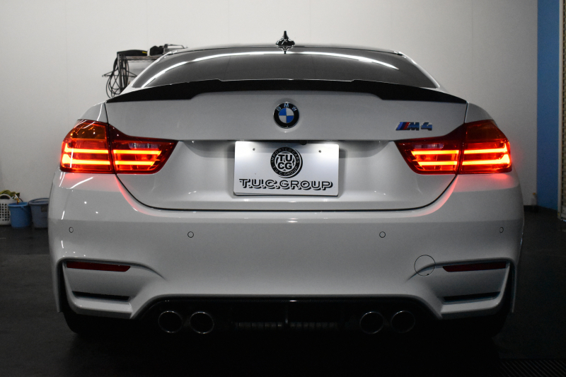 BMW Mシリーズ M4ｸｰﾍﾟ MDCT ｱﾀﾞﾌﾟﾃｨﾌﾞMｻｽﾍﾟﾝｼｮﾝ ﾋｰﾀｰ付ﾌﾞﾗｯｸ革 ｶｰﾎﾞﾝR&ｲﾝﾃﾘｱ  HUD ｱﾀﾞﾌﾟﾃｨﾌﾞLEDﾍｯﾄﾞﾗｲﾄ 7速DCT ｵﾌﾟｼｮﾝ19AW 衝突軽減ﾌﾞﾚｰｷ 車線逸脱&歩行者警告 F&Sｽﾎﾟｲﾗｰ ﾄﾗﾝｸｽﾎﾟｲﾗｰ ﾌﾙｾｸﾞ 前後PDC Bｶﾒﾗ 2年保証