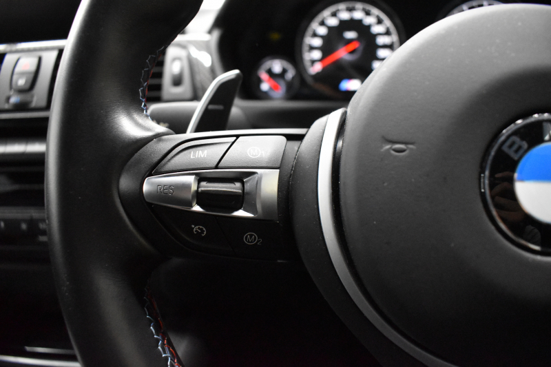 BMW Mシリーズ M4ｸｰﾍﾟ MDCT ｱﾀﾞﾌﾟﾃｨﾌﾞMｻｽﾍﾟﾝｼｮﾝ ﾋｰﾀｰ付ﾌﾞﾗｯｸ革 ｶｰﾎﾞﾝR&ｲﾝﾃﾘｱ  HUD ｱﾀﾞﾌﾟﾃｨﾌﾞLEDﾍｯﾄﾞﾗｲﾄ 7速DCT ｵﾌﾟｼｮﾝ19AW 衝突軽減ﾌﾞﾚｰｷ 車線逸脱&歩行者警告 F&Sｽﾎﾟｲﾗｰ ﾄﾗﾝｸｽﾎﾟｲﾗｰ ﾌﾙｾｸﾞ 前後PDC Bｶﾒﾗ 2年保証