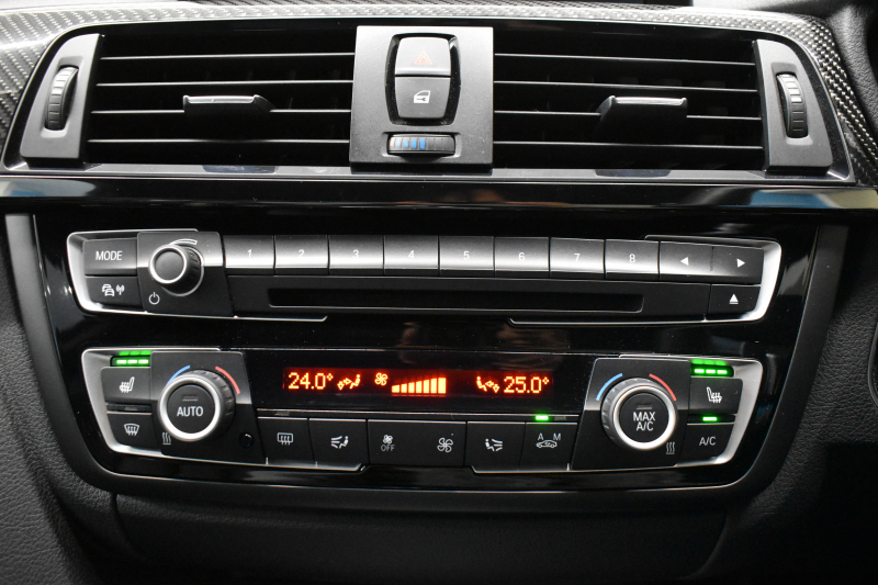 BMW Mシリーズ M4ｸｰﾍﾟ MDCT ｱﾀﾞﾌﾟﾃｨﾌﾞMｻｽﾍﾟﾝｼｮﾝ ﾋｰﾀｰ付ﾌﾞﾗｯｸ革 ｶｰﾎﾞﾝR&ｲﾝﾃﾘｱ  HUD ｱﾀﾞﾌﾟﾃｨﾌﾞLEDﾍｯﾄﾞﾗｲﾄ 7速DCT ｵﾌﾟｼｮﾝ19AW 衝突軽減ﾌﾞﾚｰｷ 車線逸脱&歩行者警告 F&Sｽﾎﾟｲﾗｰ ﾄﾗﾝｸｽﾎﾟｲﾗｰ ﾌﾙｾｸﾞ 前後PDC Bｶﾒﾗ 2年保証