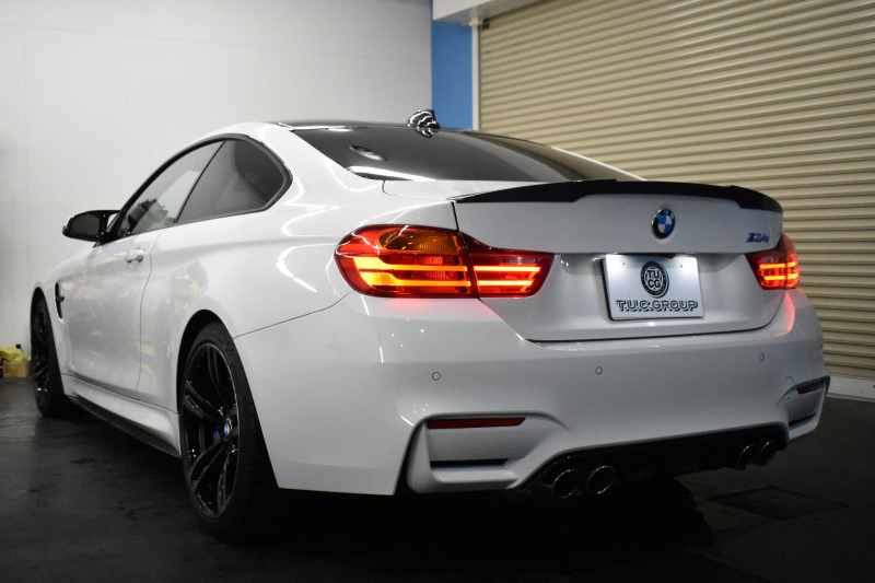 BMW Mシリーズ M4ｸｰﾍﾟ MDCT ｱﾀﾞﾌﾟﾃｨﾌﾞMｻｽﾍﾟﾝｼｮﾝ ﾋｰﾀｰ付ﾌﾞﾗｯｸ革 ｶｰﾎﾞﾝR&ｲﾝﾃﾘｱ  HUD ｱﾀﾞﾌﾟﾃｨﾌﾞLEDﾍｯﾄﾞﾗｲﾄ 7速DCT ｵﾌﾟｼｮﾝ19AW 衝突軽減ﾌﾞﾚｰｷ 車線逸脱&歩行者警告 F&Sｽﾎﾟｲﾗｰ ﾄﾗﾝｸｽﾎﾟｲﾗｰ ﾌﾙｾｸﾞ 前後PDC Bｶﾒﾗ 2年保証