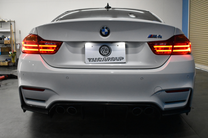 BMW Mシリーズ M4ｸｰﾍﾟ MDCT ｱﾀﾞﾌﾟﾃｨﾌﾞMｻｽﾍﾟﾝｼｮﾝ ﾋｰﾀｰ付ﾌﾞﾗｯｸ革 ｶｰﾎﾞﾝR&ｲﾝﾃﾘｱ  HUD ｱﾀﾞﾌﾟﾃｨﾌﾞLEDﾍｯﾄﾞﾗｲﾄ 7速DCT ｵﾌﾟｼｮﾝ19AW 衝突軽減ﾌﾞﾚｰｷ 車線逸脱&歩行者警告 ﾌﾙｾｸﾞ 前後PDC Bｶﾒﾗ ﾘｱﾃﾞｨﾌｭｰｻﾞｰ 2年保証