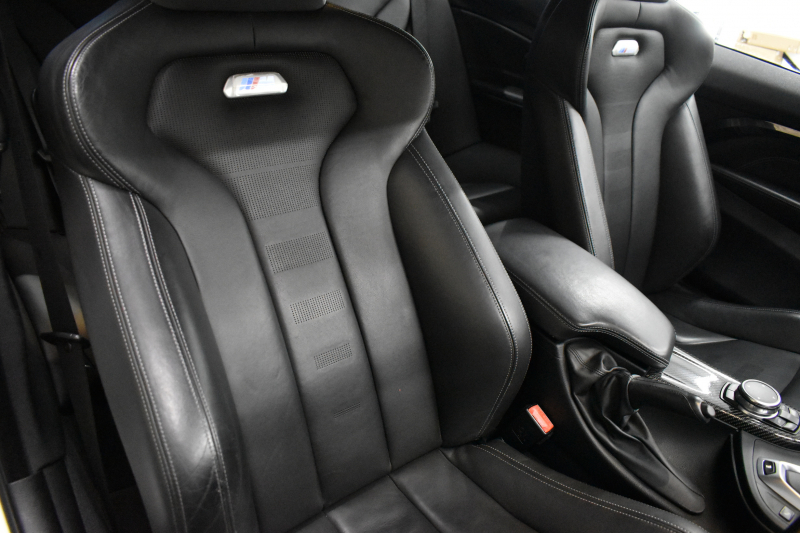 BMW Mシリーズ M4ｸｰﾍﾟ MDCT ｱﾀﾞﾌﾟﾃｨﾌﾞMｻｽﾍﾟﾝｼｮﾝ ﾋｰﾀｰ付ﾌﾞﾗｯｸ革 ｶｰﾎﾞﾝR&ｲﾝﾃﾘｱ  HUD ｱﾀﾞﾌﾟﾃｨﾌﾞLEDﾍｯﾄﾞﾗｲﾄ 7速DCT ｵﾌﾟｼｮﾝ19AW 衝突軽減ﾌﾞﾚｰｷ 車線逸脱&歩行者警告 ﾌﾙｾｸﾞ 前後PDC Bｶﾒﾗ ﾘｱﾃﾞｨﾌｭｰｻﾞｰ 2年保証