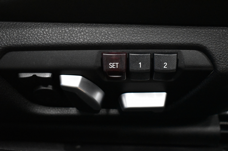 BMW Mシリーズ M4ｸｰﾍﾟ MDCT ｱﾀﾞﾌﾟﾃｨﾌﾞMｻｽﾍﾟﾝｼｮﾝ ﾋｰﾀｰ付ﾌﾞﾗｯｸ革 ｶｰﾎﾞﾝR&ｲﾝﾃﾘｱ  HUD ｱﾀﾞﾌﾟﾃｨﾌﾞLEDﾍｯﾄﾞﾗｲﾄ 7速DCT ｵﾌﾟｼｮﾝ19AW 衝突軽減ﾌﾞﾚｰｷ 車線逸脱&歩行者警告 ﾌﾙｾｸﾞ 前後PDC Bｶﾒﾗ ﾘｱﾃﾞｨﾌｭｰｻﾞｰ 2年保証