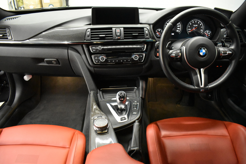 BMW Mシリーズ M4ｸｰﾍﾟ MDCT ﾋｰﾀｰ付ｻｷｰﾙｵﾚﾝｼﾞﾚｻﾞｰ ｶｰﾎﾞﾝR&ｲﾝﾃﾘｱ  HUD ｱﾀﾞﾌﾟﾃｨﾌﾞLEDﾍｯﾄﾞﾗｲﾄ 7速DCT ｵﾌﾟｼｮﾝ19AW 衝突軽減ﾌﾞﾚｰｷ 車線逸脱&歩行者警告 ﾌﾙｾｸﾞ 前後PDC Bｶﾒﾗ 2年保証