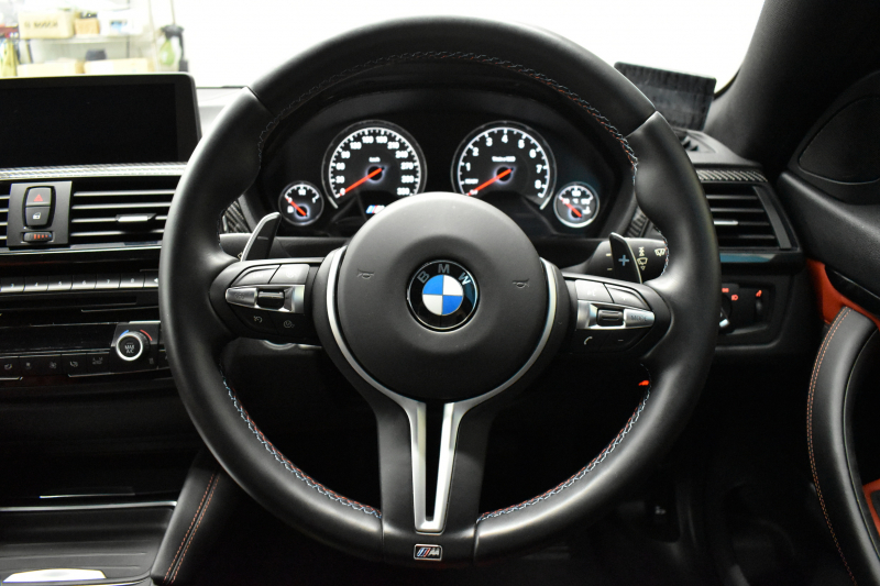 BMW Mシリーズ M4ｸｰﾍﾟ MDCT ﾋｰﾀｰ付ｻｷｰﾙｵﾚﾝｼﾞﾚｻﾞｰ ｶｰﾎﾞﾝR&ｲﾝﾃﾘｱ  HUD ｱﾀﾞﾌﾟﾃｨﾌﾞLEDﾍｯﾄﾞﾗｲﾄ 7速DCT ｵﾌﾟｼｮﾝ19AW 衝突軽減ﾌﾞﾚｰｷ 車線逸脱&歩行者警告 ﾌﾙｾｸﾞ 前後PDC Bｶﾒﾗ 2年保証