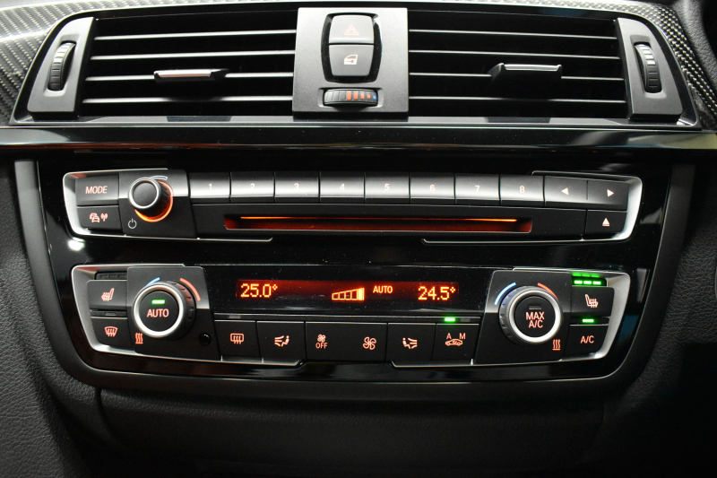 BMW Mシリーズ M4ｸｰﾍﾟ MDCT ﾋｰﾀｰ付ｻｷｰﾙｵﾚﾝｼﾞﾚｻﾞｰ ｶｰﾎﾞﾝR&ｲﾝﾃﾘｱ  HUD ｱﾀﾞﾌﾟﾃｨﾌﾞLEDﾍｯﾄﾞﾗｲﾄ 7速DCT ｵﾌﾟｼｮﾝ19AW 衝突軽減ﾌﾞﾚｰｷ 車線逸脱&歩行者警告 ﾌﾙｾｸﾞ 前後PDC Bｶﾒﾗ 2年保証