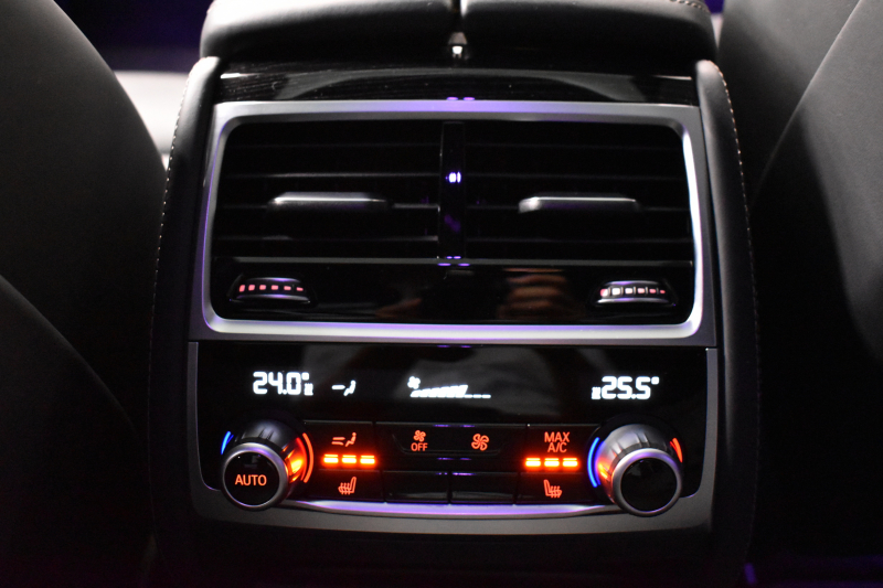 BMW 7シリーズ 750i Mｽﾎﾟｰﾂ ｱﾝﾋﾞｴﾝﾄｴｱP V8 ｻﾝR Fﾏｯｻｰｼﾞ&ﾍﾞﾝﾁﾚｰｼｮﾝ 全席ﾋｰﾀｰ付黒革 ﾚｰｻﾞｰLEDﾍｯﾄﾞﾗｲﾄ ACC HUD ﾊｰﾏﾝｶｰﾄﾞﾝ ｼﾞｪｽﾁｬｰｺﾝﾄﾛｰﾙ ﾀｯﾁﾊﾟﾈﾙ対応HDDﾅﾋﾞ3Dﾋﾞｭｰ Bｶﾒﾗ 車線変更&逸脱&歩行者警告 液晶ﾒｰﾀｰ 液晶ｷｰ 2年保証