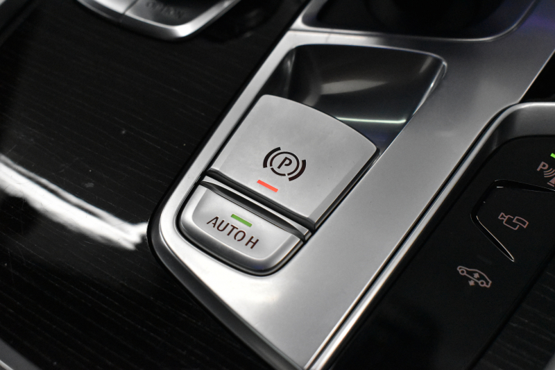 BMW 7シリーズ 750i Mｽﾎﾟｰﾂ ｱﾝﾋﾞｴﾝﾄｴｱP V8 ｻﾝR Fﾏｯｻｰｼﾞ&ﾍﾞﾝﾁﾚｰｼｮﾝ 全席ﾋｰﾀｰ付黒革 ﾚｰｻﾞｰLEDﾍｯﾄﾞﾗｲﾄ ACC HUD ﾊｰﾏﾝｶｰﾄﾞﾝ ｼﾞｪｽﾁｬｰｺﾝﾄﾛｰﾙ ﾀｯﾁﾊﾟﾈﾙ対応HDDﾅﾋﾞ3Dﾋﾞｭｰ Bｶﾒﾗ 車線変更&逸脱&歩行者警告 液晶ﾒｰﾀｰ 液晶ｷｰ 2年保証