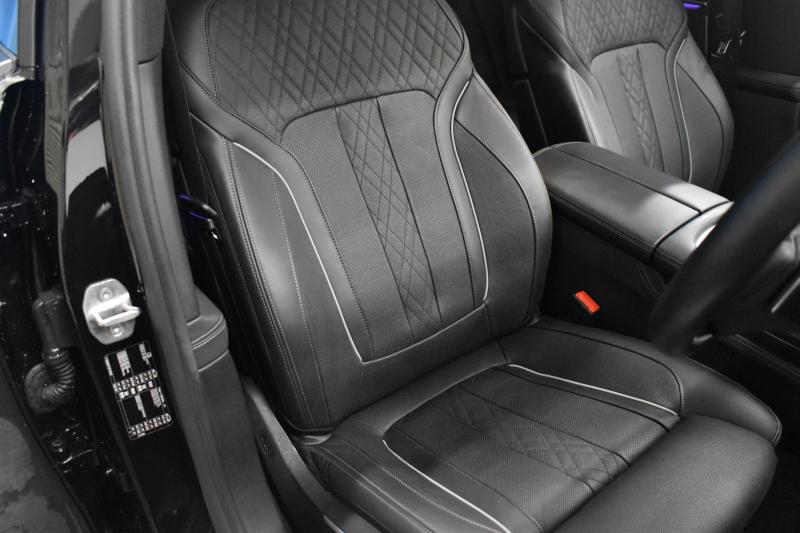 BMW 7シリーズ 750i Mｽﾎﾟｰﾂ ｱﾝﾋﾞｴﾝﾄｴｱP V8 ｻﾝR Fﾏｯｻｰｼﾞ&ﾍﾞﾝﾁﾚｰｼｮﾝ 全席ﾋｰﾀｰ付黒革 ﾚｰｻﾞｰLEDﾍｯﾄﾞﾗｲﾄ ACC HUD ﾊｰﾏﾝｶｰﾄﾞﾝ ｼﾞｪｽﾁｬｰｺﾝﾄﾛｰﾙ ﾀｯﾁﾊﾟﾈﾙ対応HDDﾅﾋﾞ3Dﾋﾞｭｰ Bｶﾒﾗ 車線変更&逸脱&歩行者警告 液晶ﾒｰﾀｰ 液晶ｷｰ 2年保証