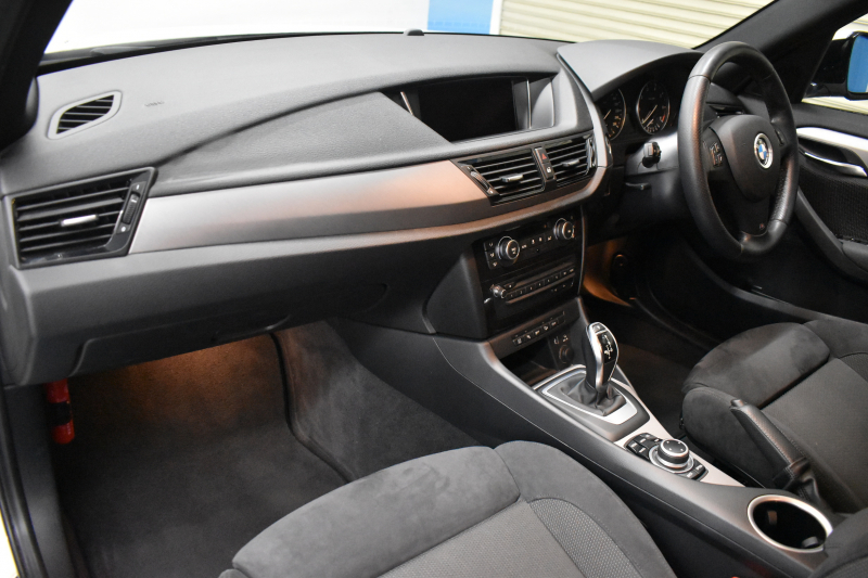 BMW X1 Xﾄﾞﾗｲﾌﾞ 20i Mｽﾎﾟｰﾂ LCI後期 4WD 8速AT 電子ｼﾌﾄ Bｶﾒﾗ 前後PDC ECOPROﾓｰﾄﾞ ｱｲﾄﾞﾘﾝｸﾞｽﾄｯﾌﾟｽﾏｰﾄｷｰ 18AW 専用ｴｱﾛ ｱﾙｶﾝﾀｰﾗｽﾎﾟｰﾂｼｰﾄ  ｼﾙﾊﾞｰｲﾝﾃﾘｱiﾄﾞﾗｲﾌﾞHDDﾅﾋﾞ ﾘﾝｸﾞ付ｷｾﾉﾝﾍｯﾄﾞﾗｲﾄ ﾀﾞｳﾝﾋﾙｱｼｽﾄ ETC 2年保証