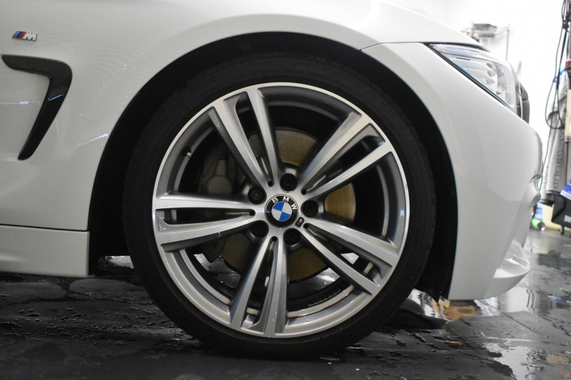 BMW 4シリーズ 435i ｶﾌﾞﾘｵﾚMｽﾎﾟｰﾂ ｱﾄﾞﾊﾞﾝｽﾄﾞｱｸﾃｨﾌﾞｾｰﾌﾃｨｰP 追従ACC HUD 直6ﾀｰﾎﾞ 電動ﾒﾀﾙﾙｰﾌ ﾋｰﾀｰ付赤革 LEDﾍｯﾄﾞﾗｲﾄ 車線逸脱&歩行者警告 衝突軽減B ﾀｯﾁﾊﾟｯﾄﾞiﾄﾞﾗｲﾌﾞHDDﾅﾋﾞ ﾌﾙｾｸﾞﾅﾋﾞBｶﾒﾗ前後PDC ｽﾏｰﾄｷｰ 2年保証