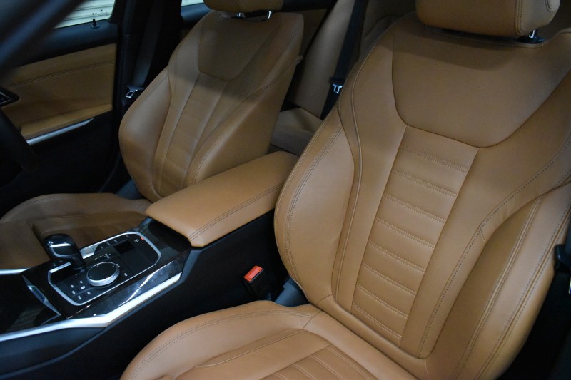 BMW 3シリーズ 320i Mｽﾎﾟｰﾂ G20型 ﾊｲﾗｲﾝ&ｺﾝﾌｫｰﾄP ﾋｰﾀｰ付茶革 ﾀｯﾁﾊﾟﾈﾙﾅﾋﾞ ｱｯﾌﾟﾙｶｰﾌﾟﾚｲ  追従ACC LEDﾍｯﾄﾞﾗｲﾄ 電動ﾄﾗﾝｸ 側面衝突&車線変更&逸脱&歩行者警告 液晶ﾒｰﾀｰ 後退ｱｼｽﾄ Pｱｼｽﾄ ｱｸﾃｨﾌﾞPDC緊急ﾌﾞﾚｰｷ  18AW 2年保証