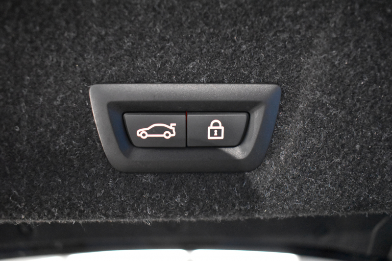 BMW 3シリーズ 320i Mｽﾎﾟｰﾂ G20型 ﾊｲﾗｲﾝ&ｺﾝﾌｫｰﾄP ﾋｰﾀｰ付茶革 ﾀｯﾁﾊﾟﾈﾙﾅﾋﾞ ｱｯﾌﾟﾙｶｰﾌﾟﾚｲ  追従ACC LEDﾍｯﾄﾞﾗｲﾄ 電動ﾄﾗﾝｸ 側面衝突&車線変更&逸脱&歩行者警告 液晶ﾒｰﾀｰ 後退ｱｼｽﾄ Pｱｼｽﾄ ｱｸﾃｨﾌﾞPDC緊急ﾌﾞﾚｰｷ  18AW 2年保証