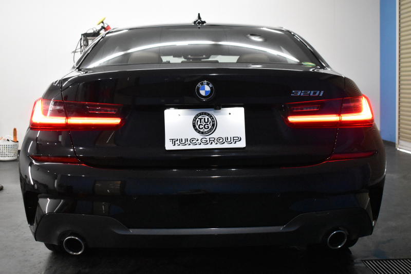 BMW 3シリーズ 320i Mｽﾎﾟｰﾂ G20型 ﾊｲﾗｲﾝ&ｺﾝﾌｫｰﾄP ﾋｰﾀｰ付茶革 ﾀｯﾁﾊﾟﾈﾙﾅﾋﾞ ｱｯﾌﾟﾙｶｰﾌﾟﾚｲ  追従ACC LEDﾍｯﾄﾞﾗｲﾄ 電動ﾄﾗﾝｸ 側面衝突&車線変更&逸脱&歩行者警告 液晶ﾒｰﾀｰ 後退ｱｼｽﾄ Pｱｼｽﾄ ｱｸﾃｨﾌﾞPDC緊急ﾌﾞﾚｰｷ  18AW 2年保証