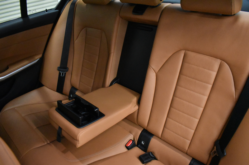 BMW 3シリーズ 320i Mｽﾎﾟｰﾂ G20型 ﾊｲﾗｲﾝ&ｺﾝﾌｫｰﾄP ﾋｰﾀｰ付茶革 ﾀｯﾁﾊﾟﾈﾙﾅﾋﾞ ｱｯﾌﾟﾙｶｰﾌﾟﾚｲ  追従ACC LEDﾍｯﾄﾞﾗｲﾄ 電動ﾄﾗﾝｸ 側面衝突&車線変更&逸脱&歩行者警告 液晶ﾒｰﾀｰ 後退ｱｼｽﾄ Pｱｼｽﾄ ｱｸﾃｨﾌﾞPDC緊急ﾌﾞﾚｰｷ  18AW 2年保証