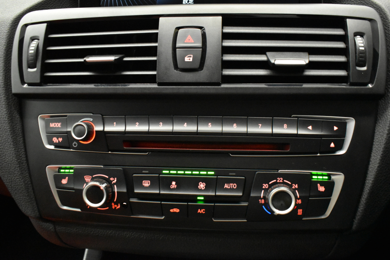 BMW 2シリーズ M235i 直6ﾀｰﾎﾞ 326馬力 ﾋｰﾀｰ付赤革 ﾀｯﾁﾊﾟｯﾄﾞ式iﾄﾞﾗｲﾌﾞHDDﾅﾋﾞ Bｶﾒﾗ ﾘｱPDC  ｱﾀﾞﾌﾟﾃｨﾌﾞMｻｽﾍﾟﾝｼｮﾝ 大型ﾌﾞﾚｰｷｼｽﾃﾑ 18AW 車線逸脱&歩行者警告 衝突軽減ﾌﾞﾚｰｷ 2年保証