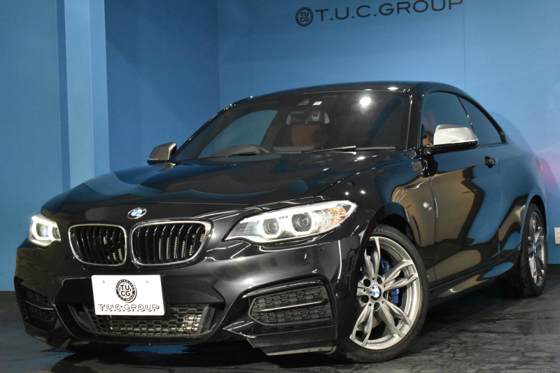 BMW 2シリーズ M235i 直6ﾀｰﾎﾞ 326馬力 ﾋｰﾀｰ付赤革 ﾀｯﾁﾊﾟｯﾄﾞ式iﾄﾞﾗｲﾌﾞHDDﾅﾋﾞ Bｶﾒﾗ ﾘｱPDC  ｱﾀﾞﾌﾟﾃｨﾌﾞMｻｽﾍﾟﾝｼｮﾝ 大型ﾌﾞﾚｰｷｼｽﾃﾑ 18AW 車線逸脱&歩行者警告 衝突軽減ﾌﾞﾚｰｷ 2年保証