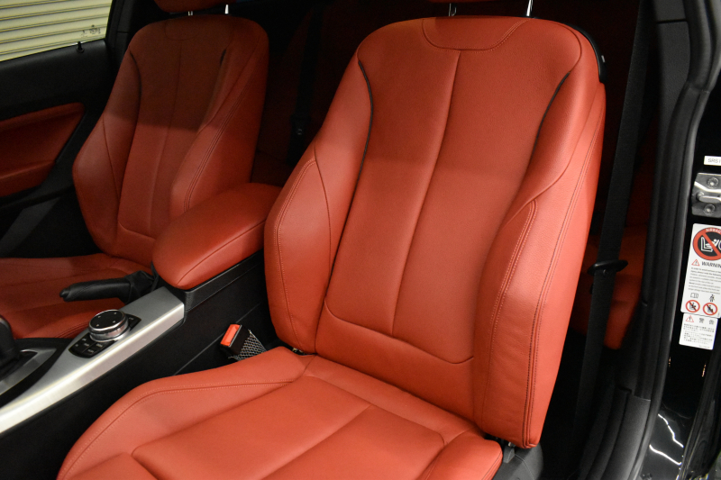 BMW 2シリーズ M235i 直6ﾀｰﾎﾞ 326馬力 ﾋｰﾀｰ付赤革 ﾀｯﾁﾊﾟｯﾄﾞ式iﾄﾞﾗｲﾌﾞHDDﾅﾋﾞ Bｶﾒﾗ ﾘｱPDC  ｱﾀﾞﾌﾟﾃｨﾌﾞMｻｽﾍﾟﾝｼｮﾝ 大型ﾌﾞﾚｰｷｼｽﾃﾑ 18AW 車線逸脱&歩行者警告 衝突軽減ﾌﾞﾚｰｷ 2年保証