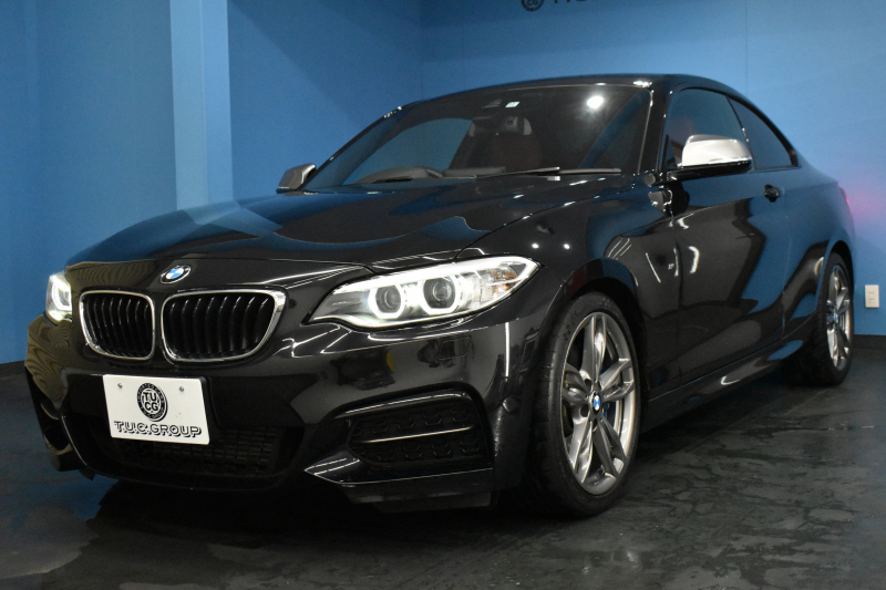 BMW 2シリーズ M235i 直6ﾀｰﾎﾞ 326馬力 ﾋｰﾀｰ付赤革 ﾀｯﾁﾊﾟｯﾄﾞ式iﾄﾞﾗｲﾌﾞHDDﾅﾋﾞ Bｶﾒﾗ ﾘｱPDC  ｱﾀﾞﾌﾟﾃｨﾌﾞMｻｽﾍﾟﾝｼｮﾝ 大型ﾌﾞﾚｰｷｼｽﾃﾑ 18AW 車線逸脱&歩行者警告 衝突軽減ﾌﾞﾚｰｷ 2年保証
