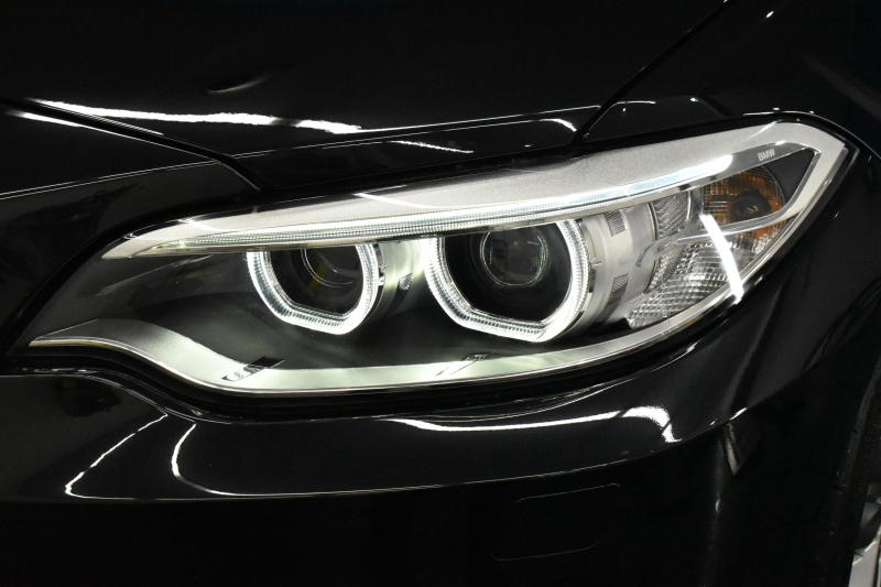 BMW 2シリーズ M235i 直6ﾀｰﾎﾞ 326馬力 ﾋｰﾀｰ付赤革 ﾀｯﾁﾊﾟｯﾄﾞ式iﾄﾞﾗｲﾌﾞHDDﾅﾋﾞ Bｶﾒﾗ ﾘｱPDC  ｱﾀﾞﾌﾟﾃｨﾌﾞMｻｽﾍﾟﾝｼｮﾝ 大型ﾌﾞﾚｰｷｼｽﾃﾑ 18AW 車線逸脱&歩行者警告 衝突軽減ﾌﾞﾚｰｷ 2年保証