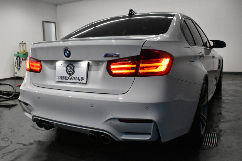 BMW Mシリーズ M3 MDCT ｵﾌﾟｼｮﾝ可変Mｻｽﾍﾟﾝｼｮﾝ 7速DCT ﾋｰﾀｰ付黒革 ｱﾀﾞﾌﾟﾃｨﾌﾞLEDﾍｯﾄﾞﾗｲﾄ HUD ｵﾌﾟｼｮﾝ19AW 車線逸脱&歩行者警告 衝突軽減B ｶｰﾎﾞﾝR&ｲﾝﾃﾘｱ ﾀｯﾁﾊﾟｯﾄﾞiﾄﾞﾗｲﾌﾞHDDﾅﾋﾞ ﾌﾙｾｸﾞ Bｶﾒﾗ ﾄﾗﾝｸｽﾎﾟｲﾗｰ  2年保証