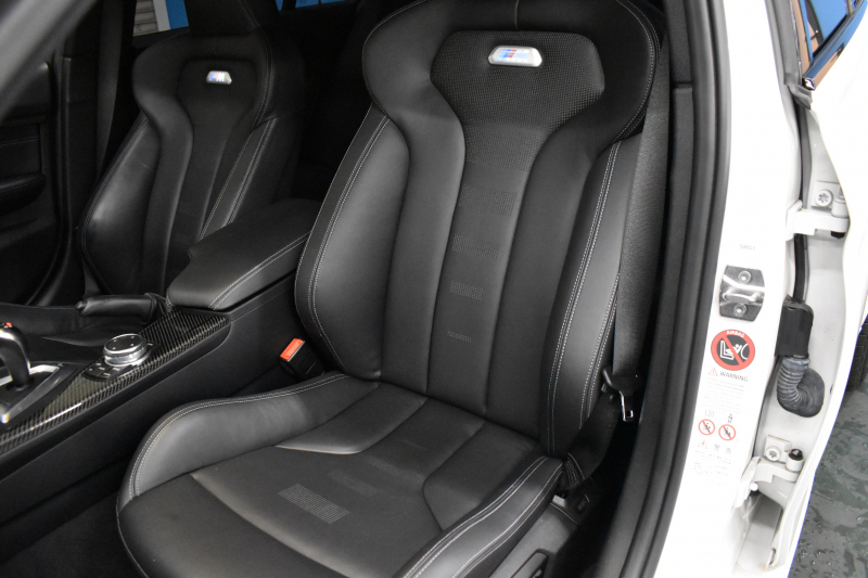 BMW Mシリーズ M3 MDCT ｵﾌﾟｼｮﾝ可変Mｻｽﾍﾟﾝｼｮﾝ 7速DCT ﾋｰﾀｰ付黒革 ｱﾀﾞﾌﾟﾃｨﾌﾞLEDﾍｯﾄﾞﾗｲﾄ HUD ｵﾌﾟｼｮﾝ19AW 車線逸脱&歩行者警告 衝突軽減B ｶｰﾎﾞﾝR&ｲﾝﾃﾘｱ ﾀｯﾁﾊﾟｯﾄﾞiﾄﾞﾗｲﾌﾞHDDﾅﾋﾞ ﾌﾙｾｸﾞ Bｶﾒﾗ ﾄﾗﾝｸｽﾎﾟｲﾗｰ  2年保証