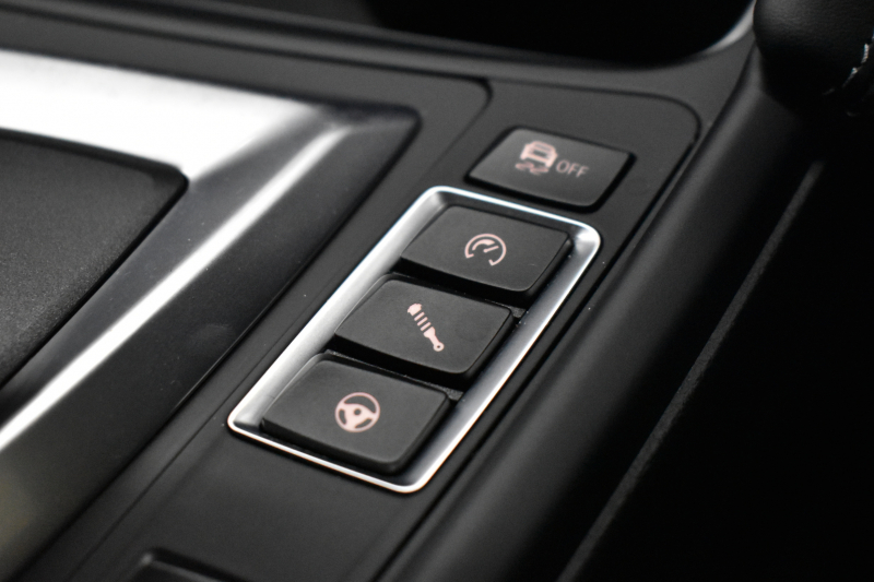 BMW Mシリーズ M3 MDCT ｵﾌﾟｼｮﾝ可変Mｻｽﾍﾟﾝｼｮﾝ 7速DCT ﾋｰﾀｰ付黒革 ｱﾀﾞﾌﾟﾃｨﾌﾞLEDﾍｯﾄﾞﾗｲﾄ HUD ｵﾌﾟｼｮﾝ19AW 車線逸脱&歩行者警告 衝突軽減B ｶｰﾎﾞﾝR&ｲﾝﾃﾘｱ ﾀｯﾁﾊﾟｯﾄﾞiﾄﾞﾗｲﾌﾞHDDﾅﾋﾞ ﾌﾙｾｸﾞ Bｶﾒﾗ ﾄﾗﾝｸｽﾎﾟｲﾗｰ  2年保証