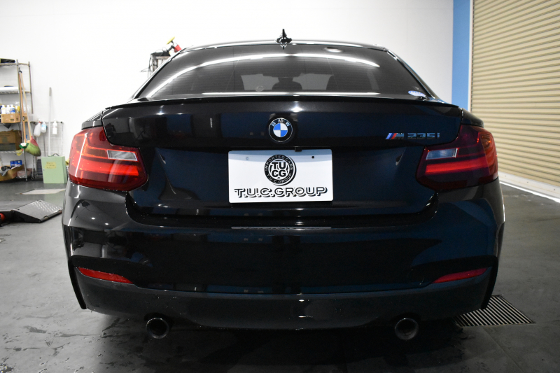 BMW 2シリーズ M235i 6速MT 直6ﾀｰﾎﾞ 326馬力  ｱﾗｺﾞｽﾀ車高調 Bｶﾒﾗ 18AW ｸﾙｺﾝ  ﾀｯﾁﾊﾟｯﾄﾞ式iﾄﾞﾗｲﾌﾞHDDﾅﾋﾞ 大型ﾌﾞﾚｰｷｼｽﾃﾑ 車線逸脱&歩行者警告 衝突軽減ﾌﾞﾚｰｷ ﾊﾟﾄﾞﾙｼﾌﾄ ｽﾏｰﾄｷｰ LEDﾘﾝｸﾞ付ｷｾﾉﾝ 2年保証