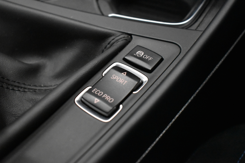 BMW 2シリーズ M235i 6速MT 直6ﾀｰﾎﾞ 326馬力  ｱﾗｺﾞｽﾀ車高調 Bｶﾒﾗ 18AW ｸﾙｺﾝ  ﾀｯﾁﾊﾟｯﾄﾞ式iﾄﾞﾗｲﾌﾞHDDﾅﾋﾞ 大型ﾌﾞﾚｰｷｼｽﾃﾑ 車線逸脱&歩行者警告 衝突軽減ﾌﾞﾚｰｷ ﾊﾟﾄﾞﾙｼﾌﾄ ｽﾏｰﾄｷｰ LEDﾘﾝｸﾞ付ｷｾﾉﾝ 2年保証