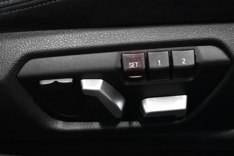 BMW 2シリーズ M235i 6速MT 直6ﾀｰﾎﾞ 326馬力  ｱﾗｺﾞｽﾀ車高調 Bｶﾒﾗ 18AW ｸﾙｺﾝ  ﾀｯﾁﾊﾟｯﾄﾞ式iﾄﾞﾗｲﾌﾞHDDﾅﾋﾞ 大型ﾌﾞﾚｰｷｼｽﾃﾑ 車線逸脱&歩行者警告 衝突軽減ﾌﾞﾚｰｷ ﾊﾟﾄﾞﾙｼﾌﾄ ｽﾏｰﾄｷｰ LEDﾘﾝｸﾞ付ｷｾﾉﾝ 2年保証