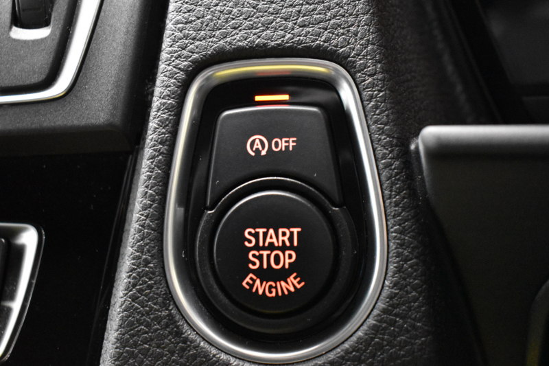 BMW 2シリーズ M235i 6速MT 直6ﾀｰﾎﾞ 326馬力  ｱﾗｺﾞｽﾀ車高調 Bｶﾒﾗ 18AW ｸﾙｺﾝ  ﾀｯﾁﾊﾟｯﾄﾞ式iﾄﾞﾗｲﾌﾞHDDﾅﾋﾞ 大型ﾌﾞﾚｰｷｼｽﾃﾑ 車線逸脱&歩行者警告 衝突軽減ﾌﾞﾚｰｷ ﾊﾟﾄﾞﾙｼﾌﾄ ｽﾏｰﾄｷｰ LEDﾘﾝｸﾞ付ｷｾﾉﾝ 2年保証