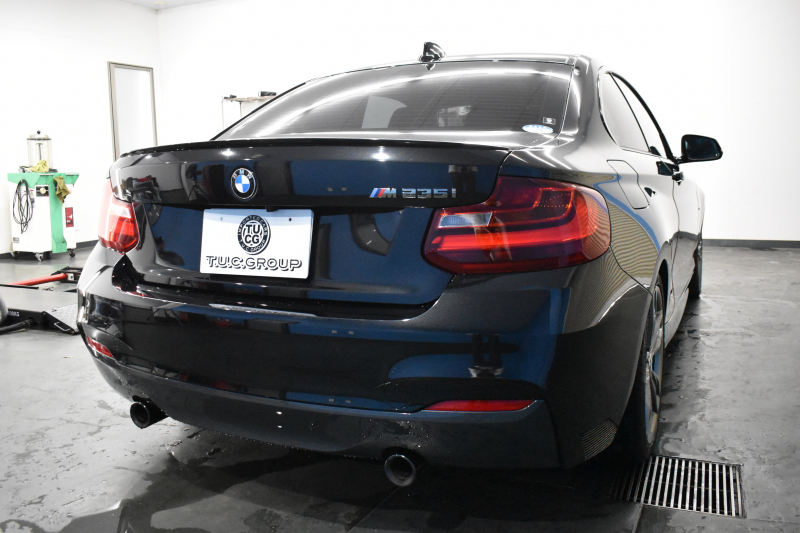 BMW 2シリーズ M235i 6速MT 直6ﾀｰﾎﾞ 326馬力  ｱﾗｺﾞｽﾀ車高調 Bｶﾒﾗ 18AW ｸﾙｺﾝ  ﾀｯﾁﾊﾟｯﾄﾞ式iﾄﾞﾗｲﾌﾞHDDﾅﾋﾞ 大型ﾌﾞﾚｰｷｼｽﾃﾑ 車線逸脱&歩行者警告 衝突軽減ﾌﾞﾚｰｷ ﾊﾟﾄﾞﾙｼﾌﾄ ｽﾏｰﾄｷｰ LEDﾘﾝｸﾞ付ｷｾﾉﾝ 2年保証